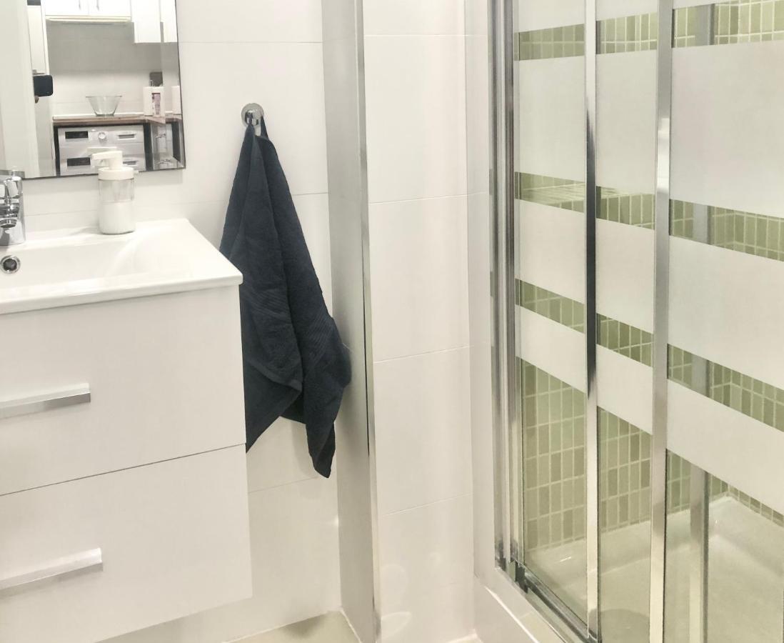 Varela Apartamentos B Málaga Exteriör bild