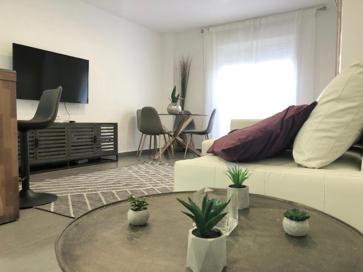 Varela Apartamentos B Málaga Exteriör bild